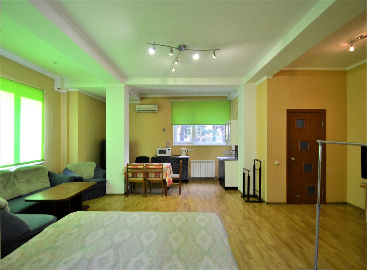 Гостиница Статус Ялта-103