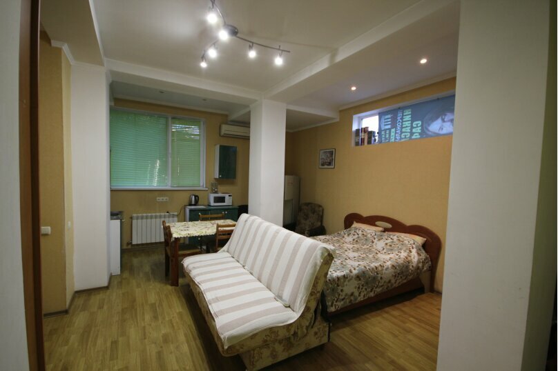 Гостиница Статус Ялта-94