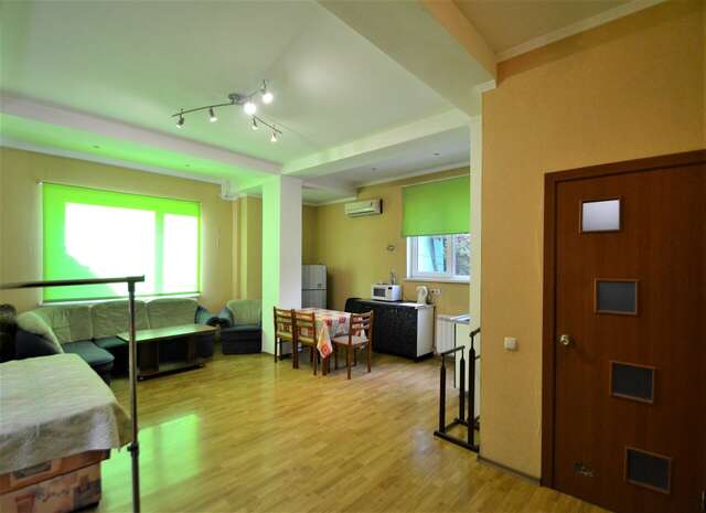 Гостиница Статус Ялта-106