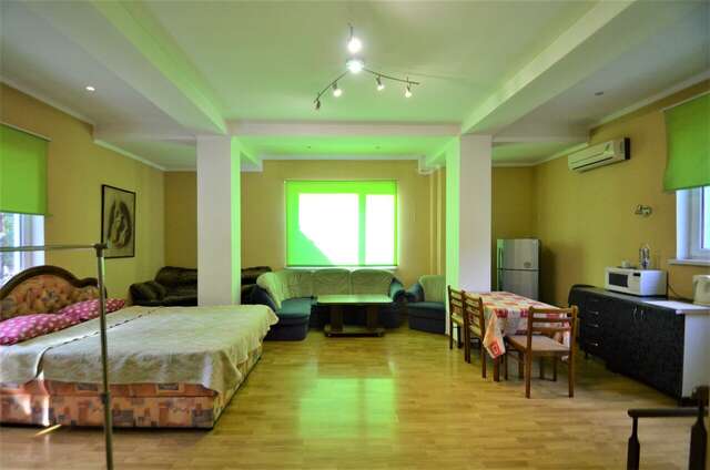 Гостиница Статус Ялта-97